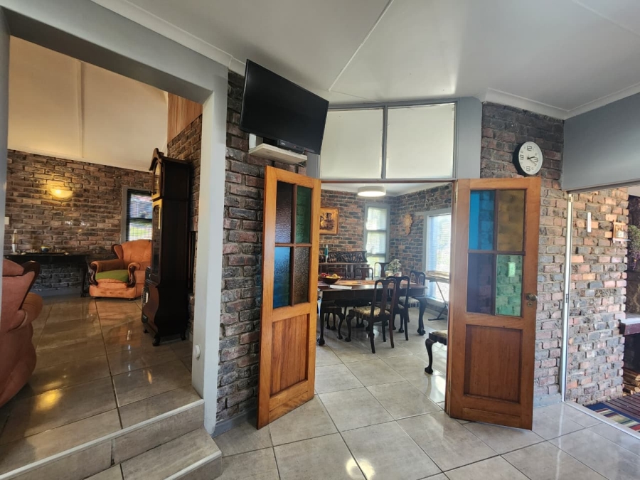 4 Bedroom Property for Sale in Rooi Rivier Rif Western Cape